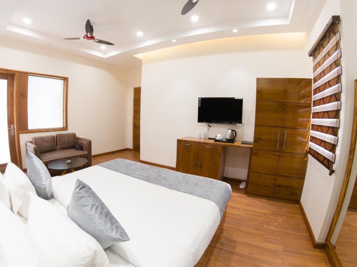 Hotel Vishal Imperial Rohtak Exterior photo