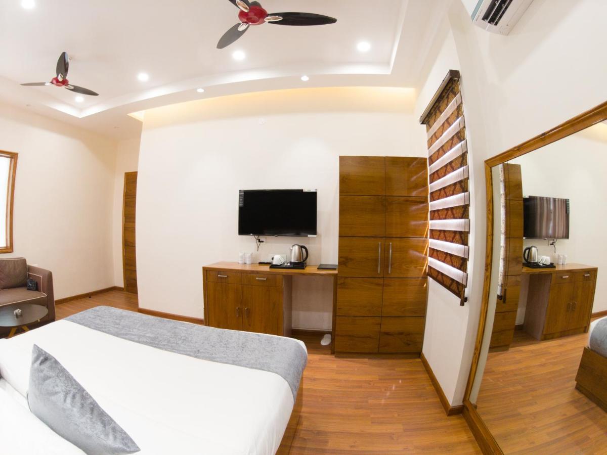 Hotel Vishal Imperial Rohtak Exterior photo